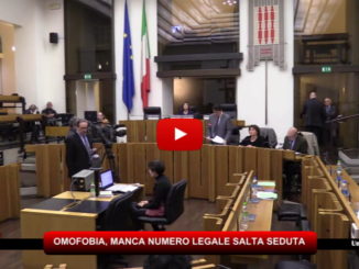 Perugia, legge contro discriminazioni sessuali, manca numero legale e salta la seduta