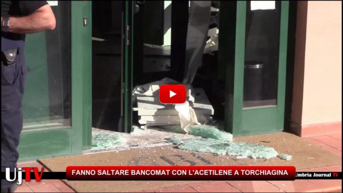 Fanno saltare un bancomat a Torchiagina di Assisi