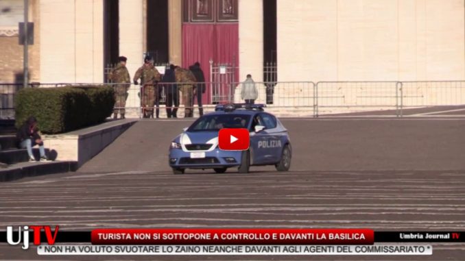 Misterioso turista non si sottopone a controllo davanti la Basilica a Santa Maria