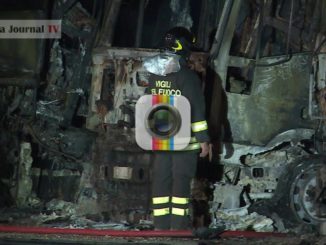 Incendio magazzini Fioroni la foto gallery subito dopo spente le fiamme