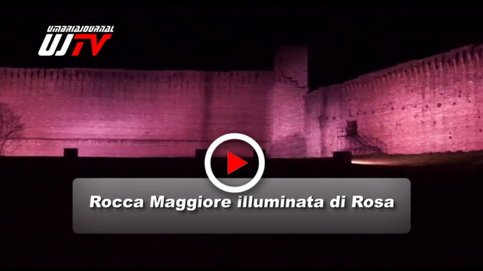 Giro d’Italia, la Rocca Maggiore di Assisi si illumina di rosa, il video