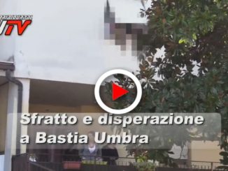 Famiglie a rischio sfratto, è tensione a Bastia Umbra tra legge e disperazione