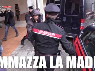 L'omicidio si è consumato nell'appartamento della donna, in via delle Ghiande 88 a Montelaguardia. Il figlio, che era in pensione, viveva nello stabile, ma in una locazione diversa