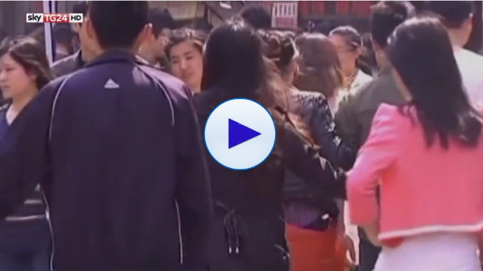 Cina, uomo armato di coltello uccide ragazzi davanti scuola
