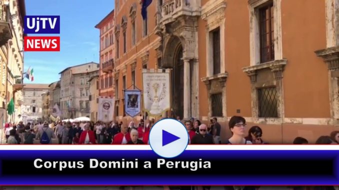 Celebrata a Perugia il Corpus Domini con la processione per le vie