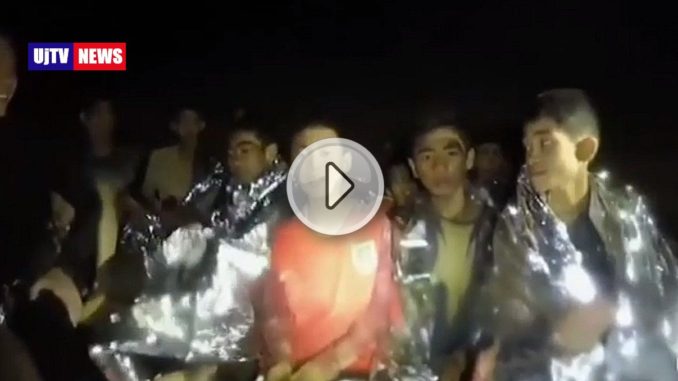 Thailandia, pioggia battente: l'acqua nella grotta potrebbe salire