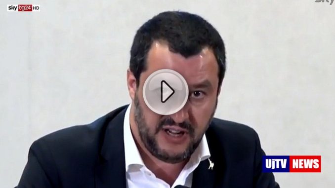 Migranti, il ministro Salvini, stretta su asilo, circolare a Prefetti