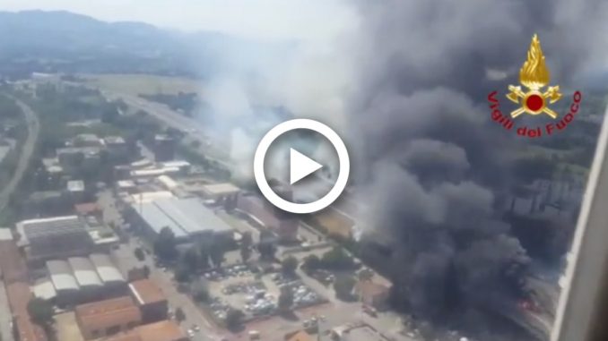 Inferno a Bologna per un esplode tir carico di gpl, vittime e tanti feriti