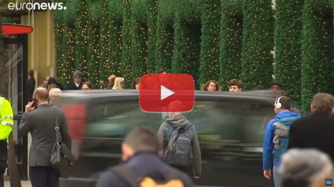 Black Friday in Europa, video, acquisti pazzi e scioperi Amazon