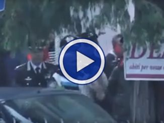 Si è arreso il condannato di Aemilia, video, aveva preso ostaggi alle Poste