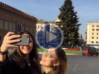 Spezzacchio è già una star, meta preferita dei turisti per video foto selfie