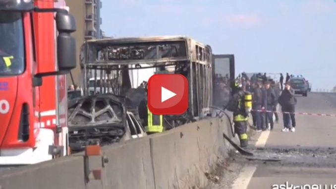 Scuolabus: bidella, Sy diceva esegui o ti ammazzo già chiesta perizia 