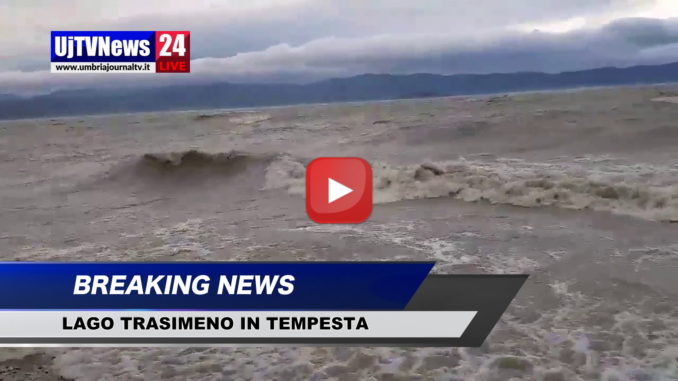 Tempesta di vento al Lago Trasimeno, onde alte come mare
