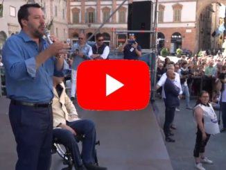 Bagno di folla per Matteo Salvini a Foligno a sostegno di Stefano Zuccarini
