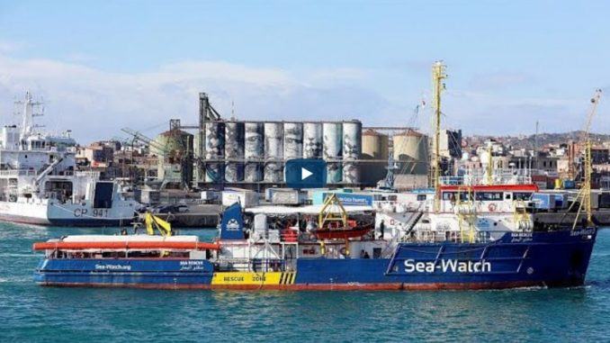 Migranti: la nave Sea Watch 3 è entrata in acque italiane