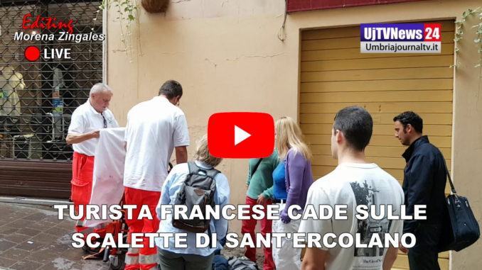 Sant'Ercolano, turista francese cade su scalette, si fa male a una gamba