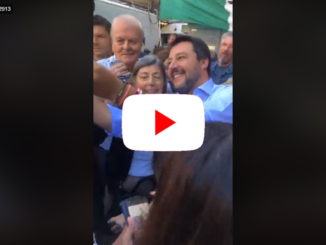 Matteo, Matteo, cori per Salvini nei gazebo in piazza | video diretta