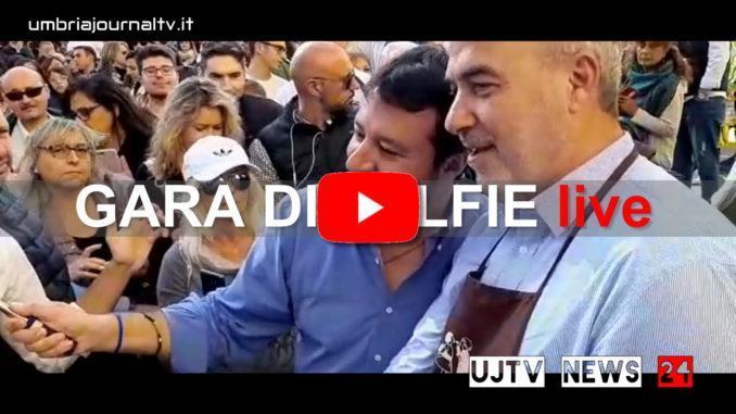 Gara di selfie tra Matteo Salvini ed Eugenio Guarducci a Eurochocolate