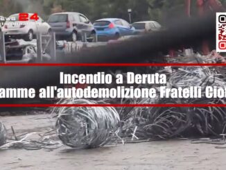 Incendio autodemolizione a Deruta, vigili del fuoco sul posto