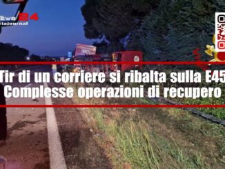 Incidente Stradale sulla E45, si ribalta tir di un corriere, intervento dei Vigili del Fuoco