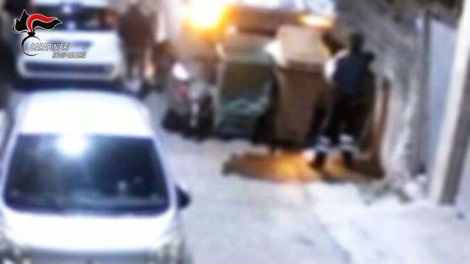 Operai ecologici denunciati a Bagnara Calabra per rifiuti