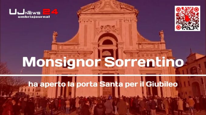 Monsignor Sorrentino ha aperto la porta Santa per il Giubileo