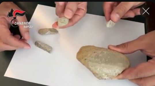 Pompei, turista scozzese ruba pietre: denunciato