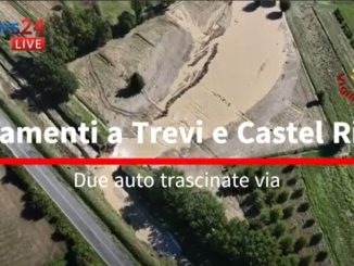 Allagamenti a Trevi e Castel Ritaldi, due auto trascinate via, Vigili del fuoco al lavoro